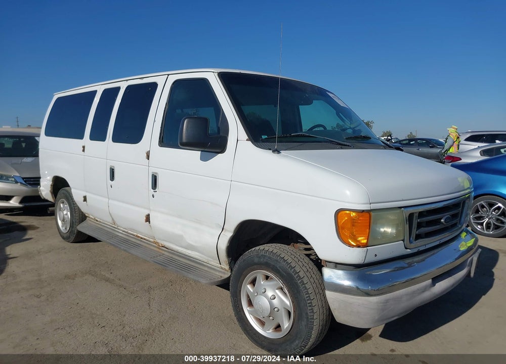 2004 FORD E-350 SUPER DUTY CHATEAU/XL/XLT VIN: 1FBNE31L44HA11161