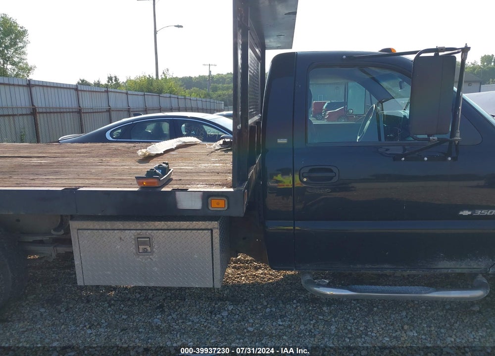 2003 CHEVROLET SILVERADO 3500 CHASSIS VIN: 1GBJC34UX3E140174