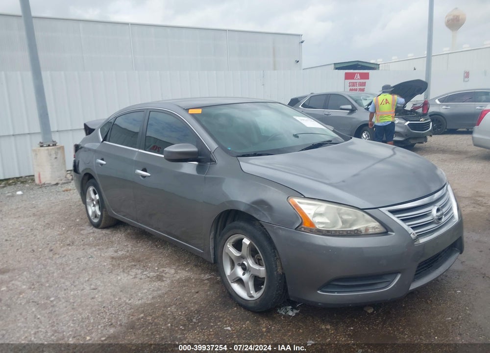 2015 NISSAN SENTRA SV VIN: 3N1AB7AP8FY294879