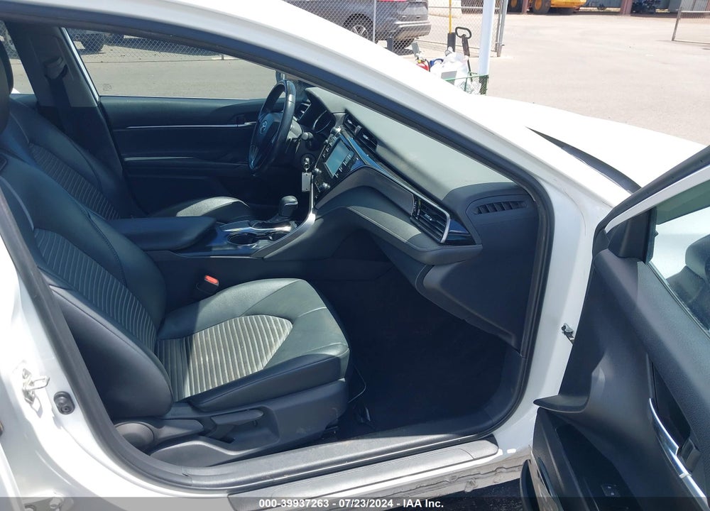 2019 TOYOTA CAMRY SE VIN: 4T1B11HK4KU257946