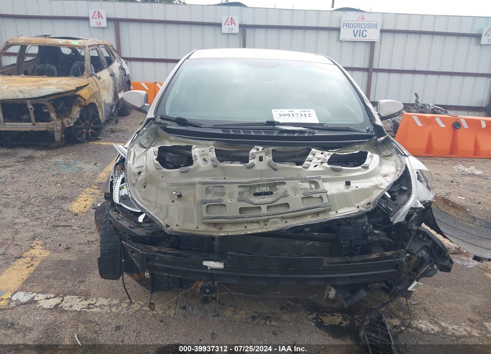 2015 HYUNDAI ELANTRA SE VIN: 5NPDH4AE3FH595613