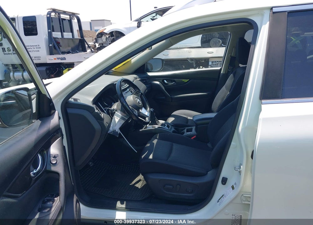 2018 NISSAN ROGUE SV VIN: JN8AT2MT5JW457983