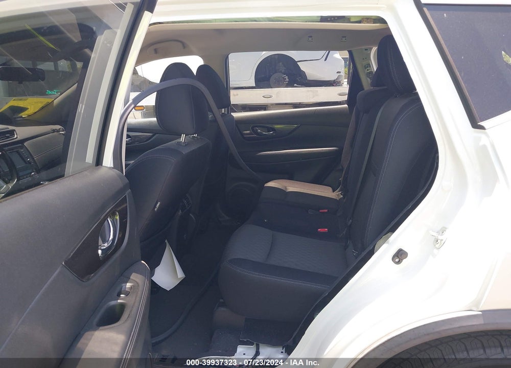 2018 NISSAN ROGUE SV VIN: JN8AT2MT5JW457983