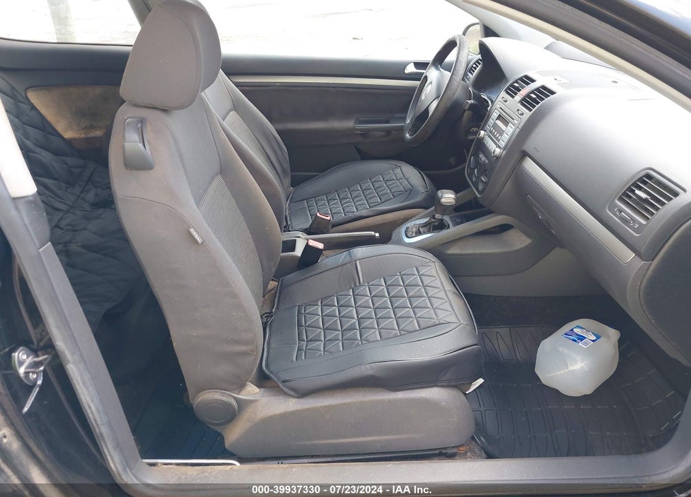 2007 VOLKSWAGEN RABBIT 2-DOOR VIN: WVWBR71K87W279258