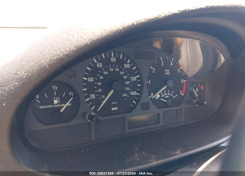2003 BMW 325I VIN: WBAET37483NJ30488