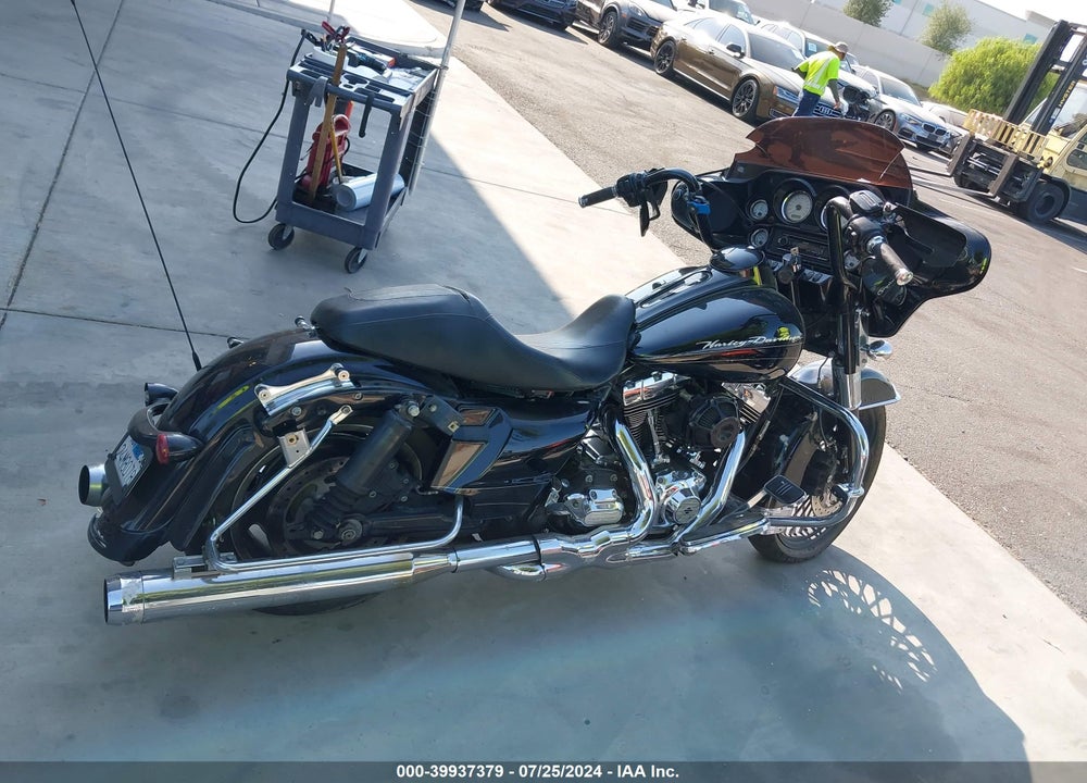 2013 HARLEY-DAVIDSON FLHX STREET GLIDE VIN: 1HD1KBM30DB627546
