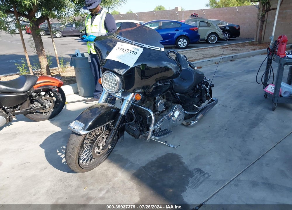 2013 HARLEY-DAVIDSON FLHX STREET GLIDE VIN: 1HD1KBM30DB627546