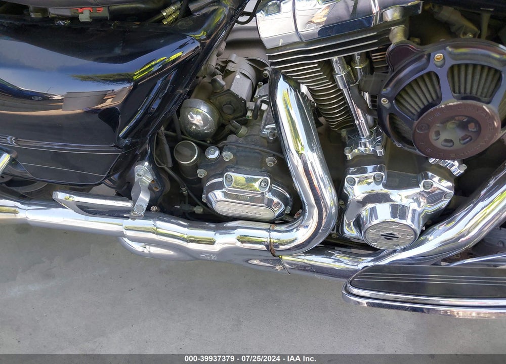 2013 HARLEY-DAVIDSON FLHX STREET GLIDE VIN: 1HD1KBM30DB627546