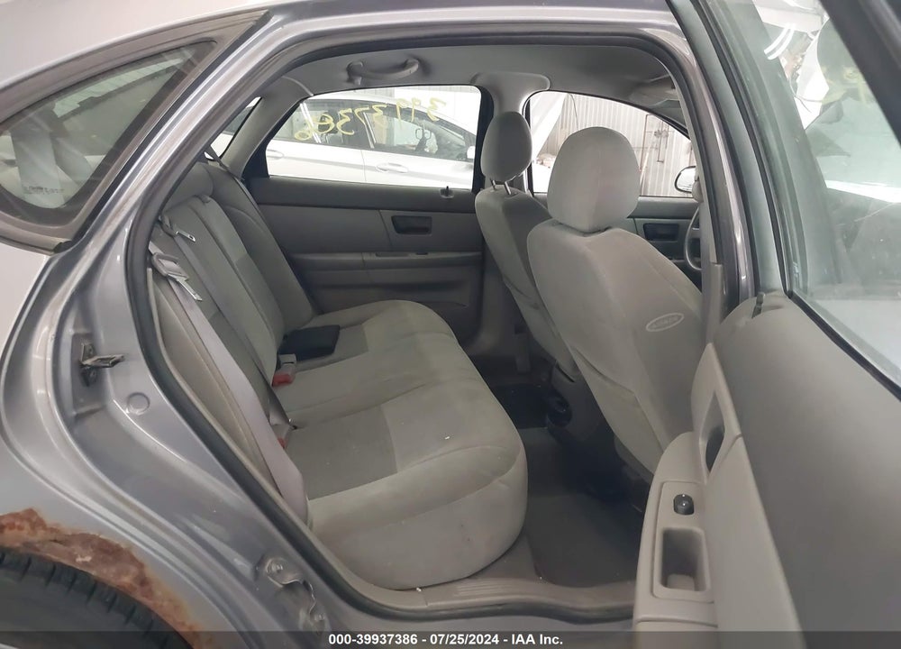 2006 FORD TAURUS SE VIN: 1FAHP53U76A216706