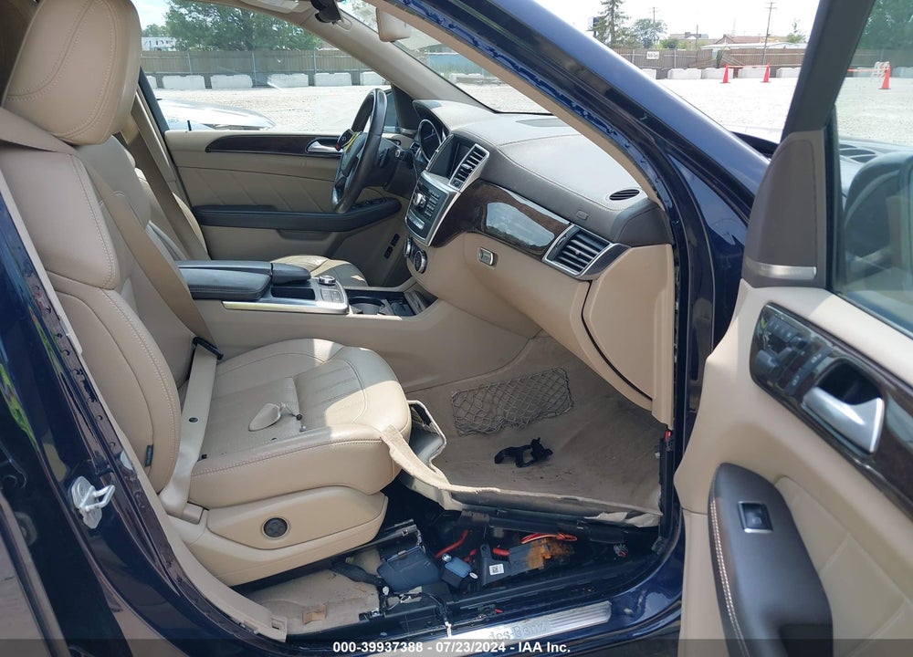 2015 MERCEDES-BENZ GL 350 BLUETEC 4MATIC VIN: 4JGDF2EE4FA440947