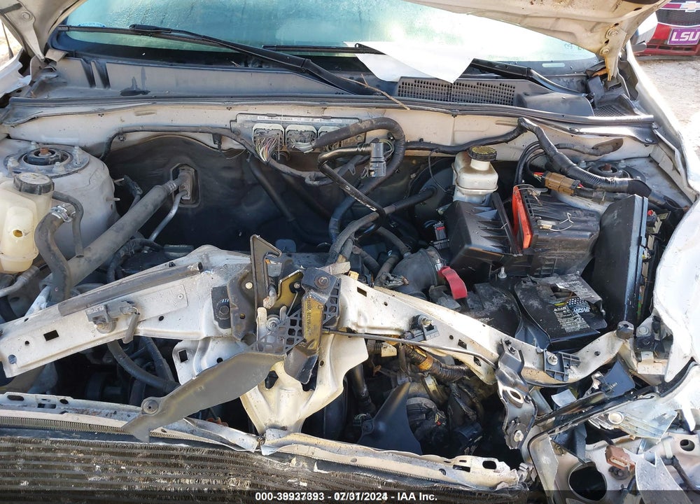 2009 FORD ESCAPE VIN: 1FMCU03769KA29087