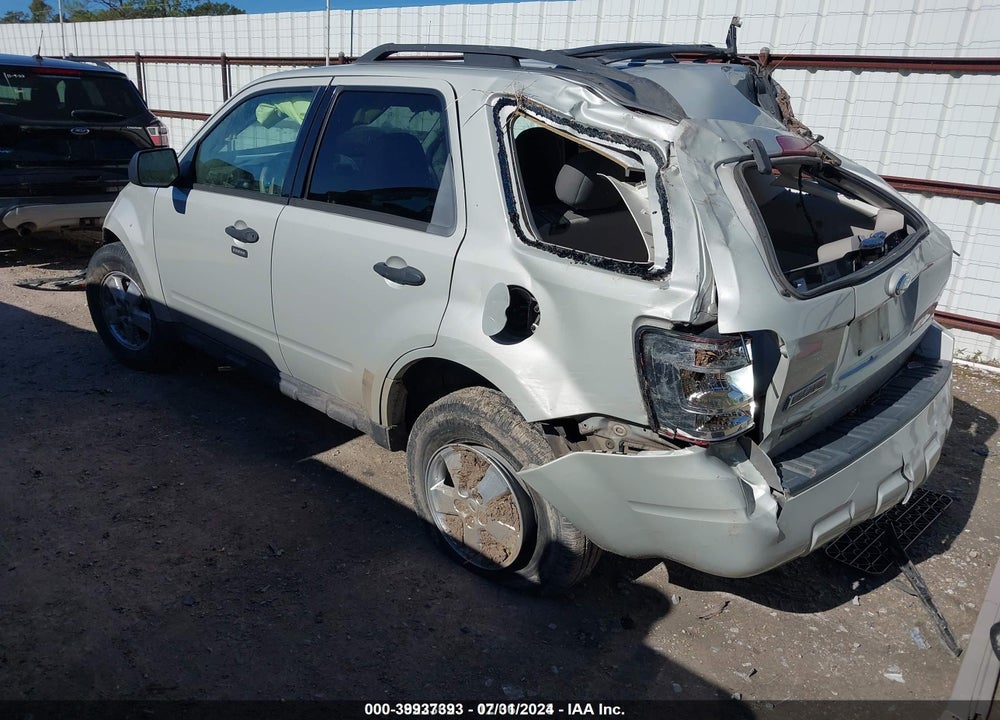 2009 FORD ESCAPE VIN: 1FMCU03769KA29087