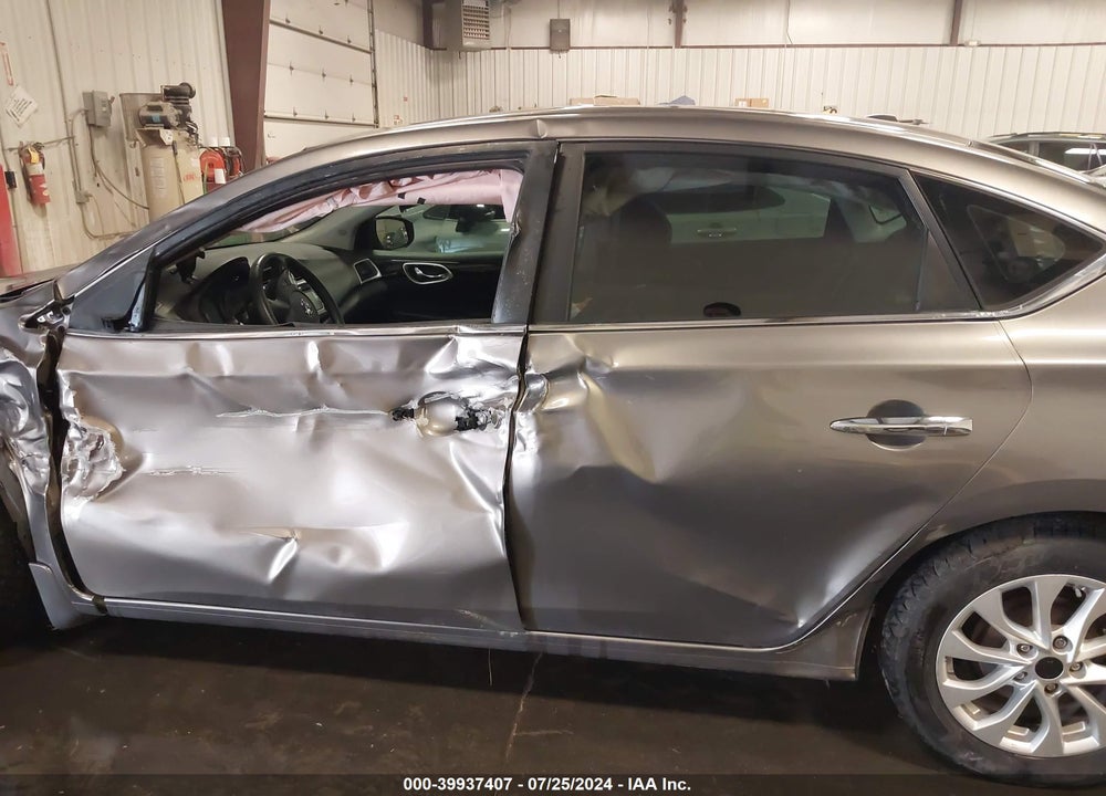 2016 NISSAN SENTRA SV VIN: 3N1AB7AP4GY230470