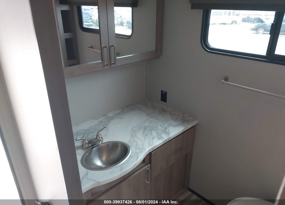 2022 GRAND DESIGN TRANSCEND VIN: 573TE3029N5509069