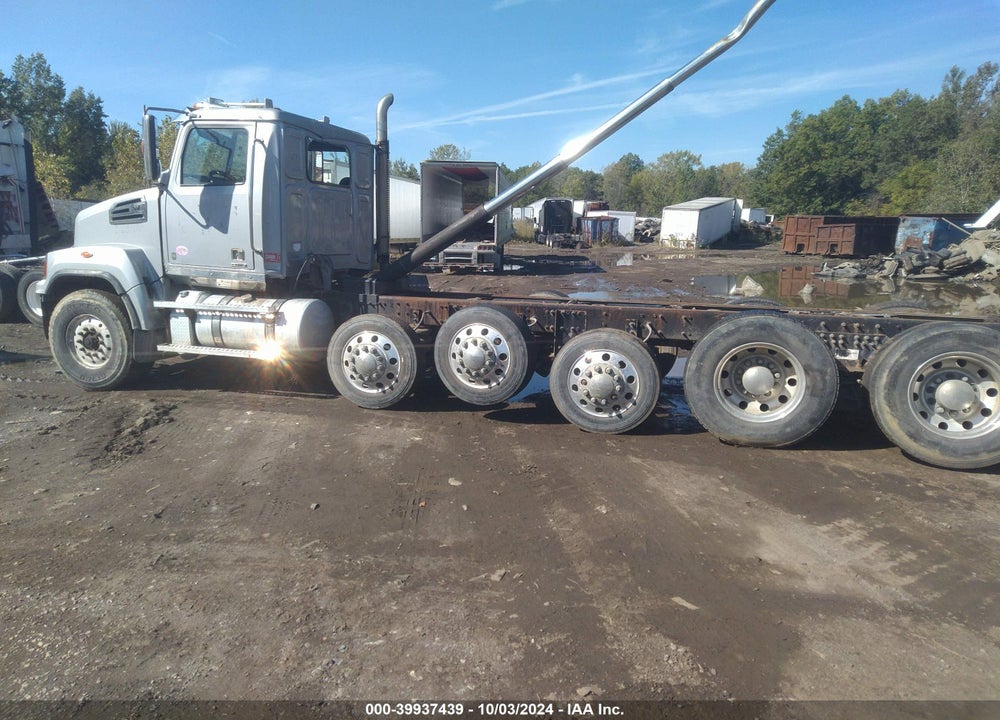 2019 WESTERN STAR 4700 SET FORWARD AXLE VIN: 5KKWAVDVXKLKL7296