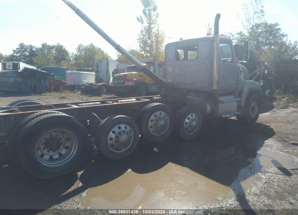 2019 WESTERN STAR 4700 SET FORWARD AXLE VIN: 5KKWAVDVXKLKL7296
