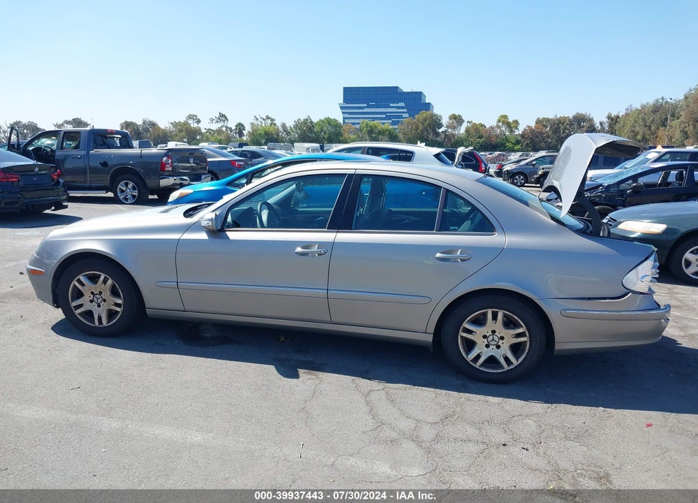 2003 MERCEDES-BENZ E 320 VIN: WDBUF65J23A242323