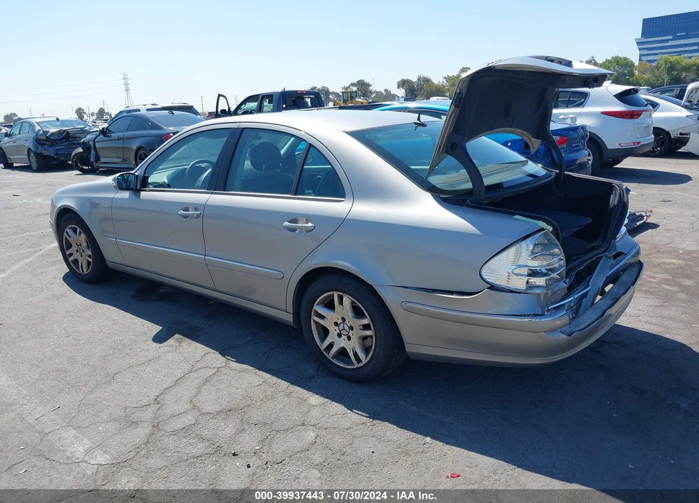 2003 MERCEDES-BENZ E 320 VIN: WDBUF65J23A242323