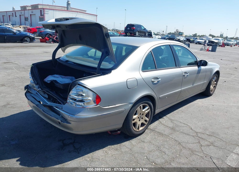 2003 MERCEDES-BENZ E 320 VIN: WDBUF65J23A242323