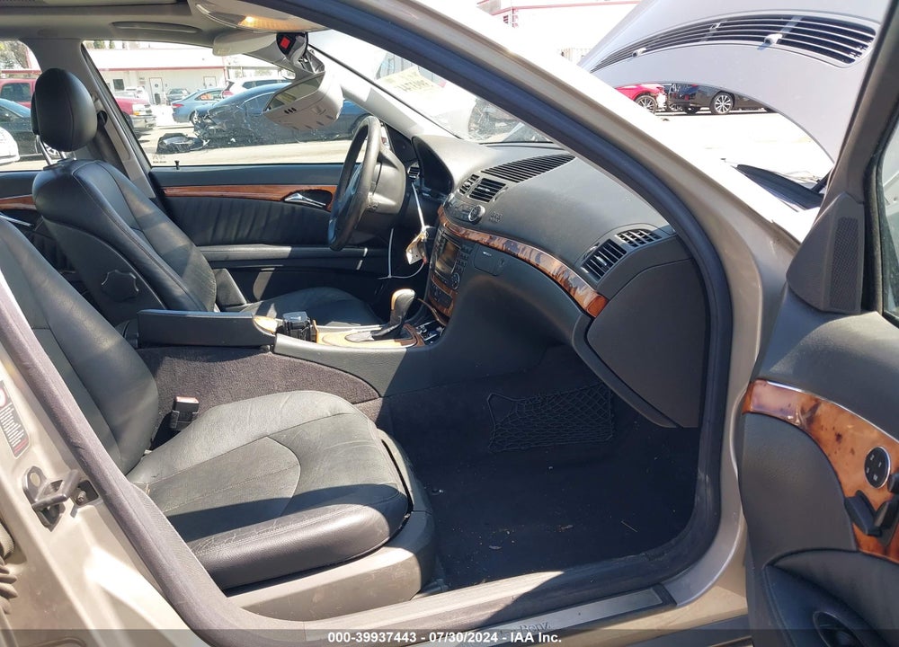 2003 MERCEDES-BENZ E 320 VIN: WDBUF65J23A242323
