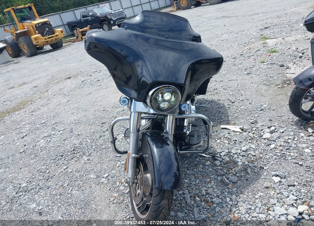 2013 HARLEY-DAVIDSON FLHX STREET GLIDE VIN: 1HD1KBM12DB649997