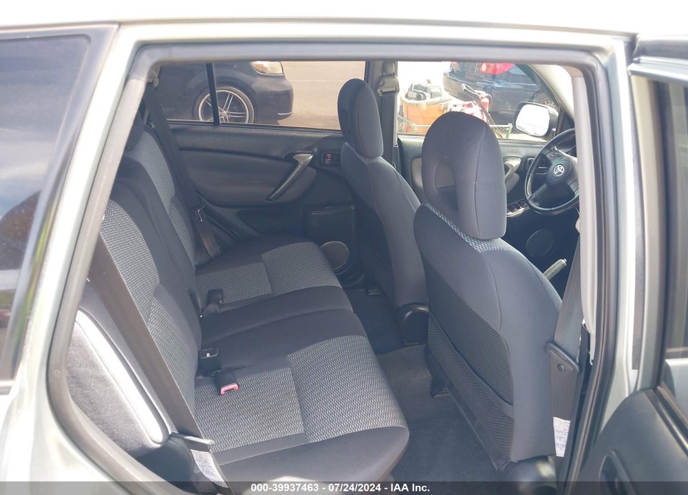 2005 TOYOTA RAV4 VIN: JTEHD20VX56045736