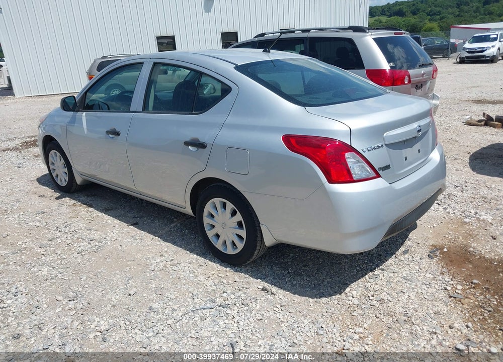 2015 NISSAN VERSA 1.6 S+ VIN: 3N1CN7AP5FL947519