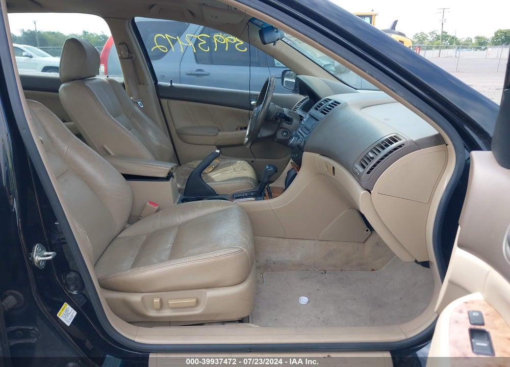 2004 HONDA ACCORD 3.0 EX VIN: 1HGCM66524A068227