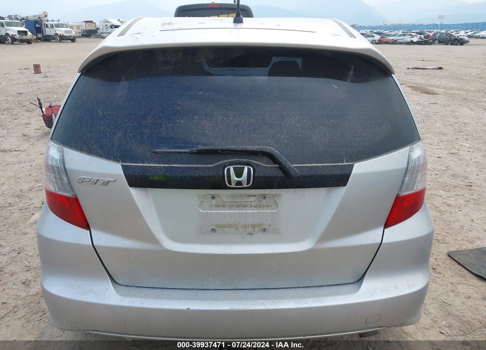 2012 HONDA FIT SPORT VIN: JHMGE8G57CC002734