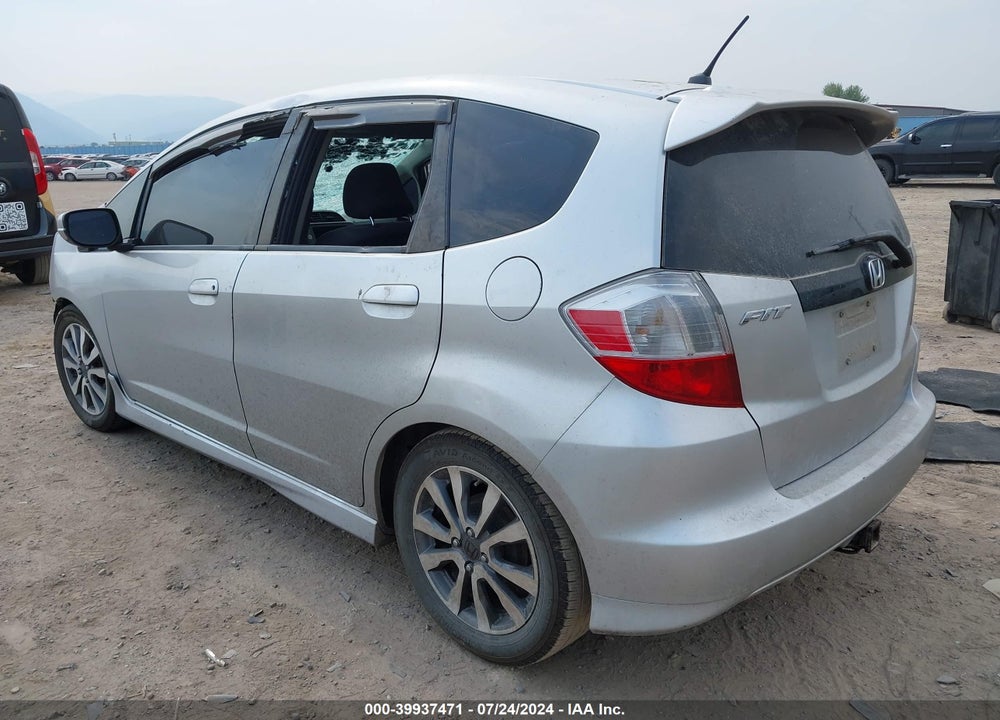2012 HONDA FIT SPORT VIN: JHMGE8G57CC002734