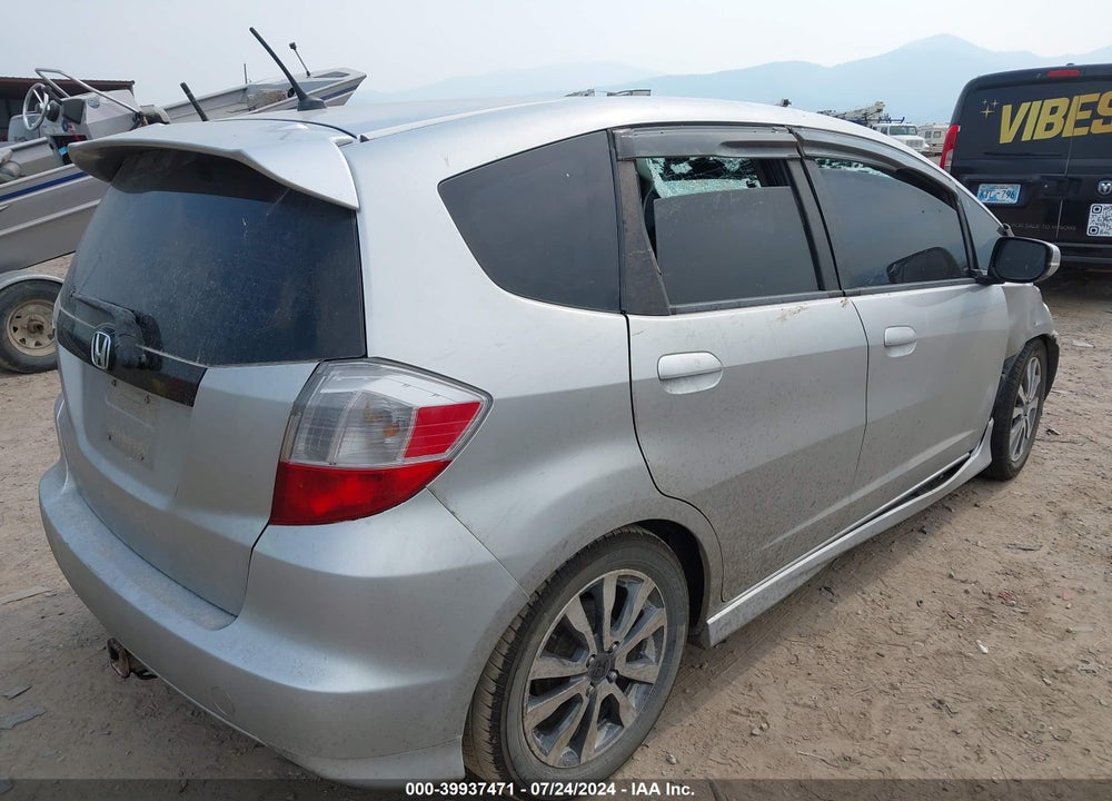 2012 HONDA FIT SPORT VIN: JHMGE8G57CC002734