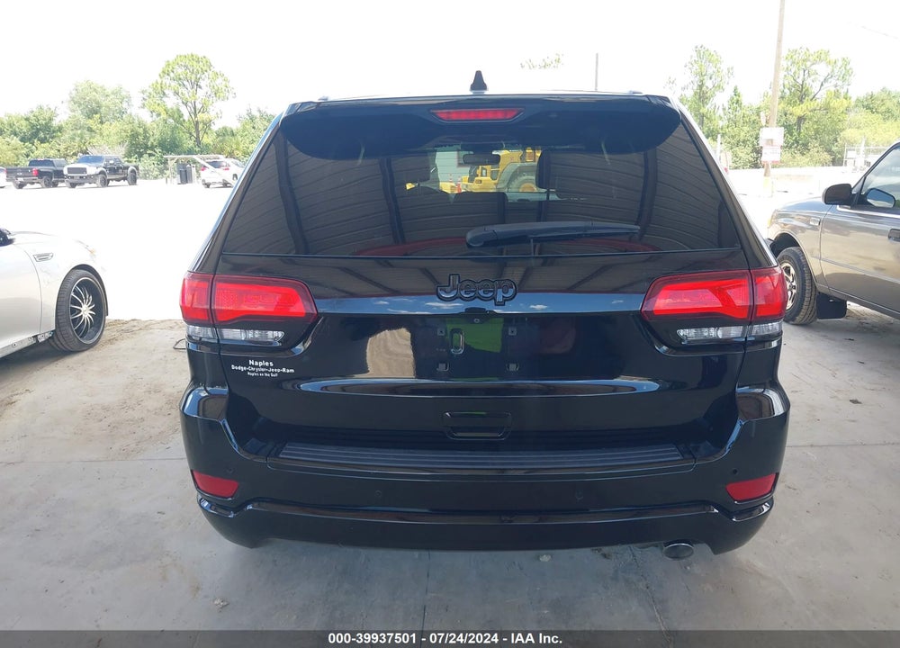 2018 JEEP GRAND CHEROKEE ALTITUDE 4X2 VIN: 1C4RJEAG1JC111895