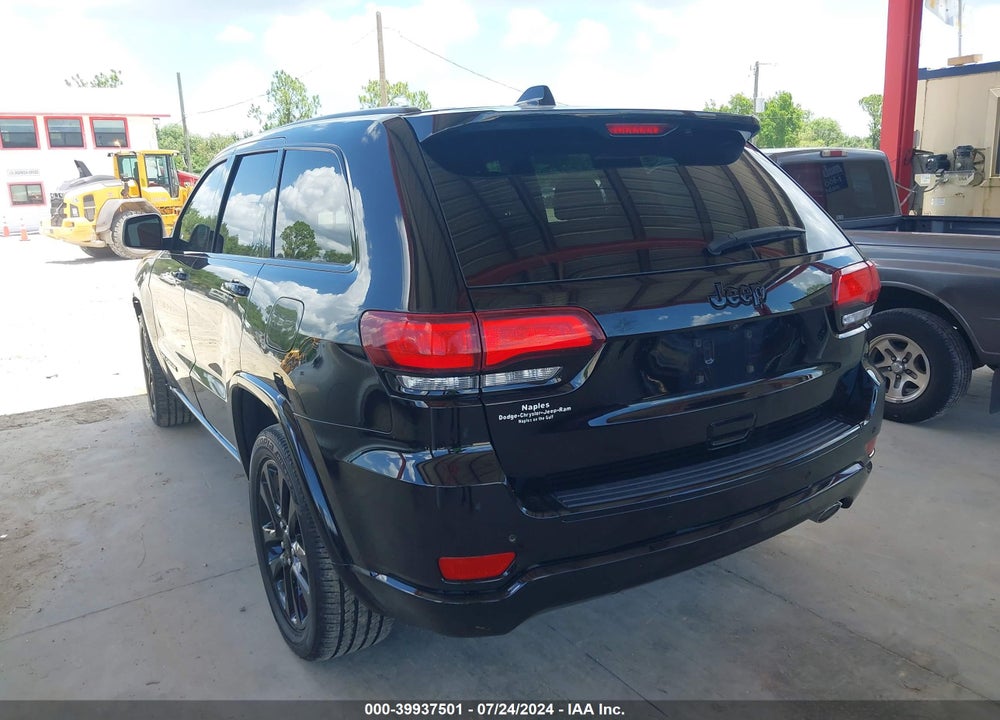 2018 JEEP GRAND CHEROKEE ALTITUDE 4X2 VIN: 1C4RJEAG1JC111895
