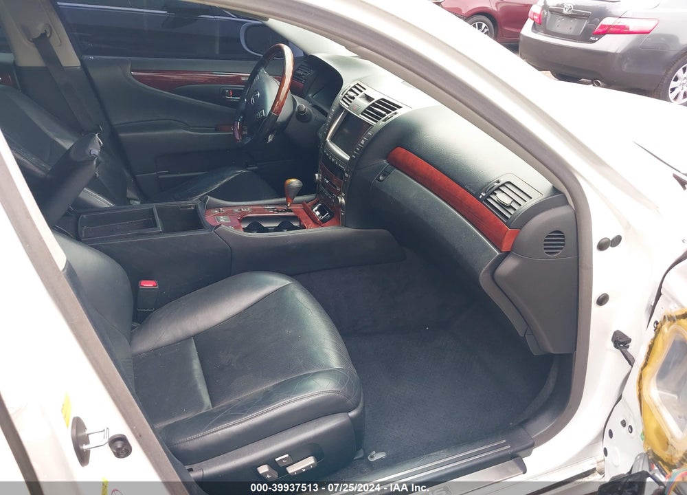 2008 LEXUS LS 460 VIN: JTHBL46F085066967