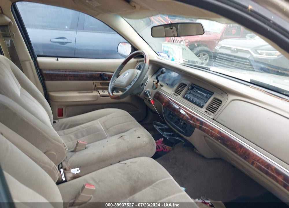 2004 MERCURY GRAND MARQUIS GS VIN: 2MEFM74W04X683782