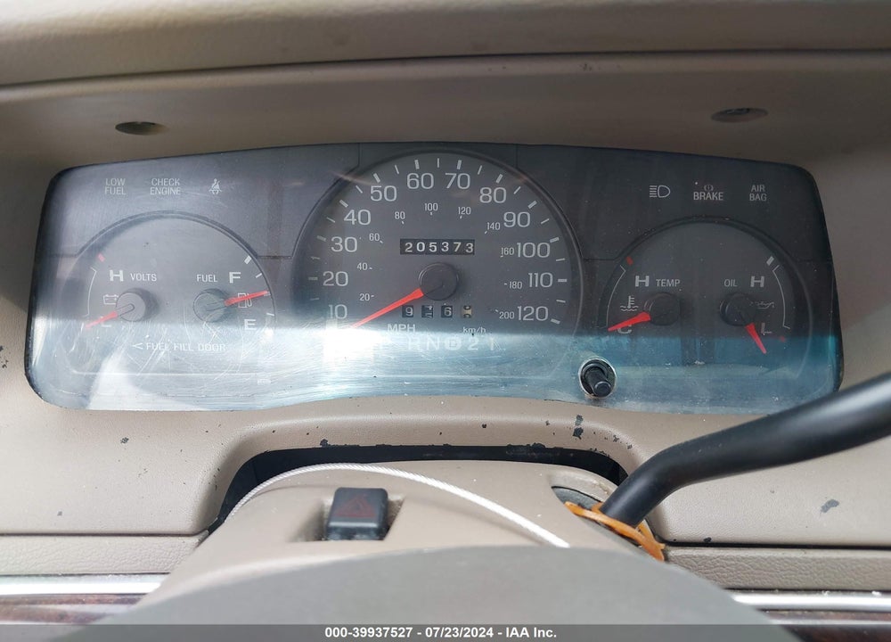 2004 MERCURY GRAND MARQUIS GS VIN: 2MEFM74W04X683782