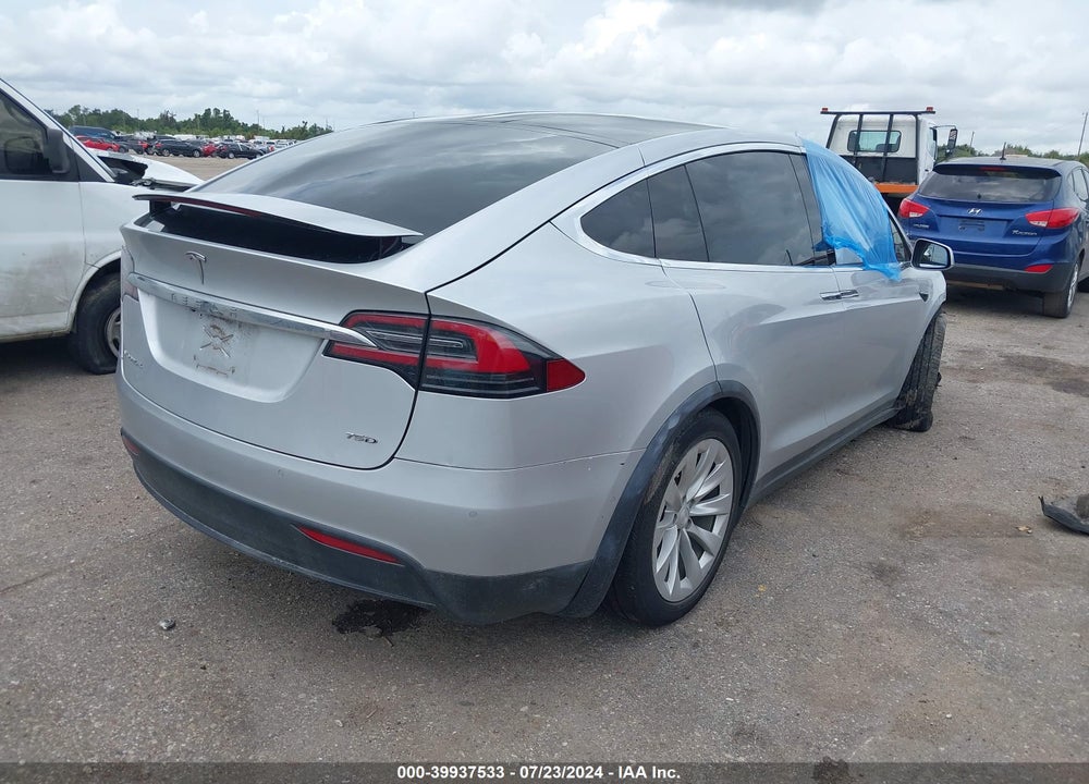 2018 TESLA MODEL X 100D/75D/P100D VIN: 5YJXCDE24JF102587