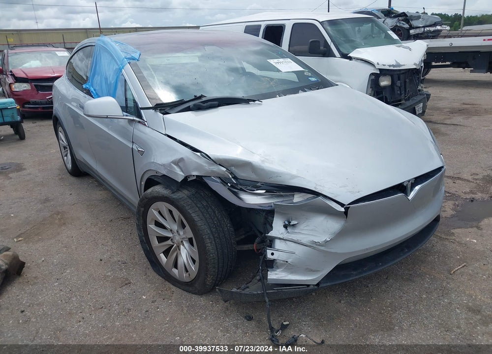 2018 TESLA MODEL X 100D/75D/P100D VIN: 5YJXCDE24JF102587