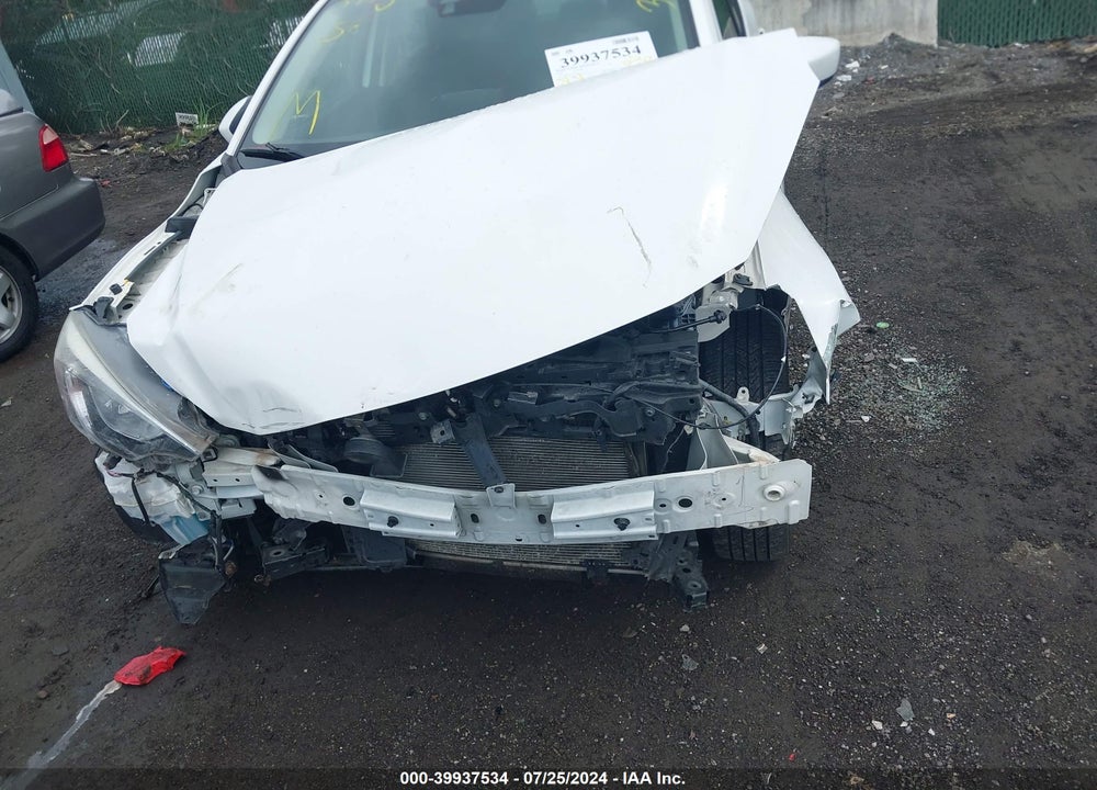 2016 SCION IA VIN: 3MYDLBZV6GY133110