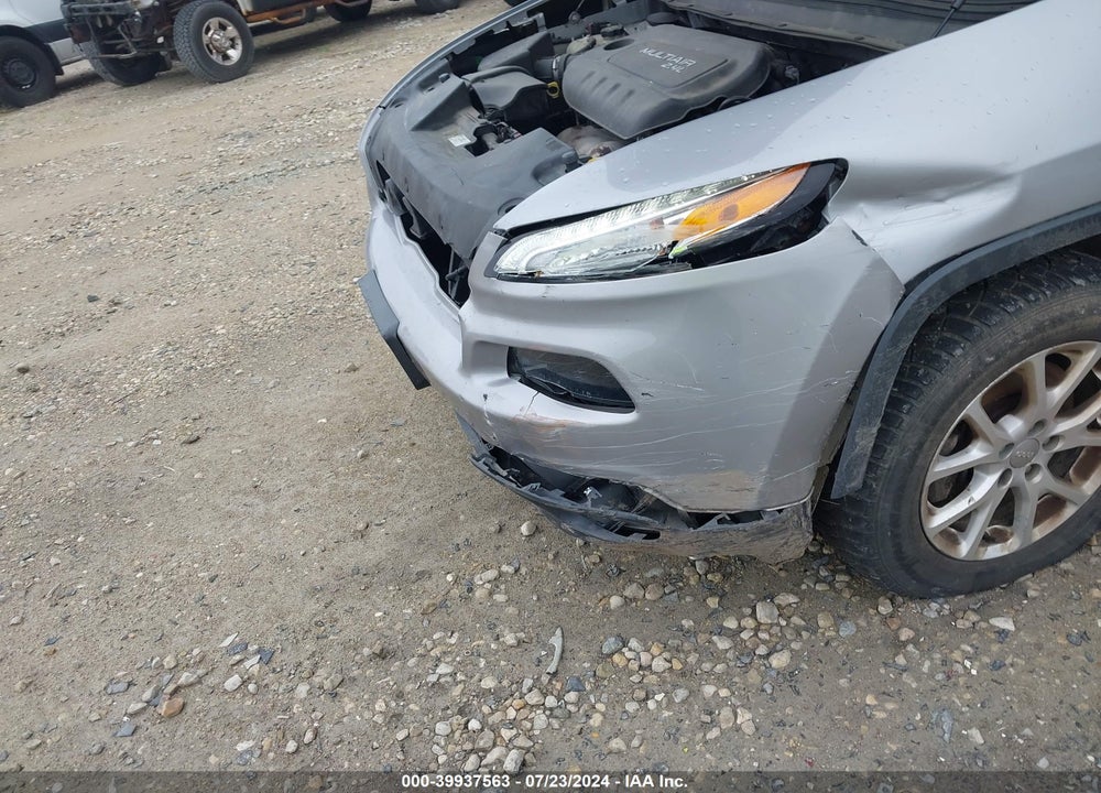 2016 JEEP CHEROKEE LATITUDE VIN: 1C4PJMCB7GW142711