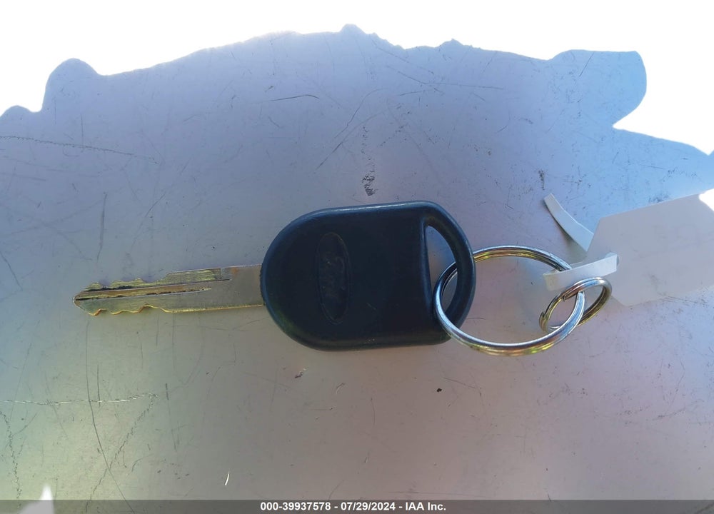 2006 FORD ESCAPE XLT VIN: 1FMYU03Z16KC63317