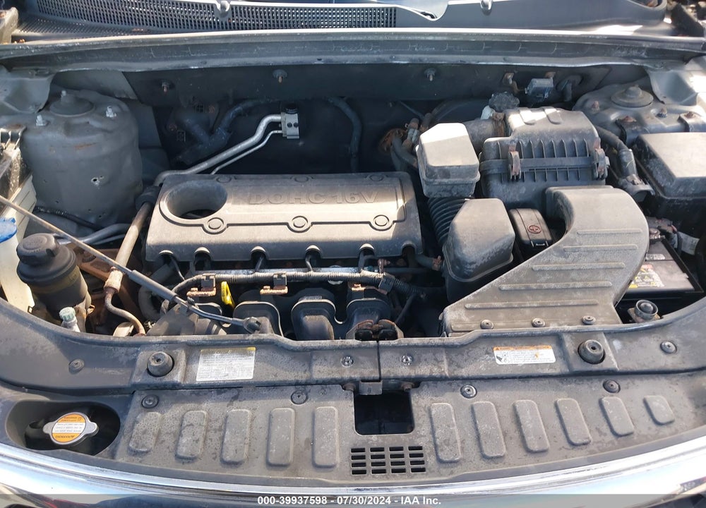 2011 KIA SORENTO LX VIN: 5XYKT3A12BG090791