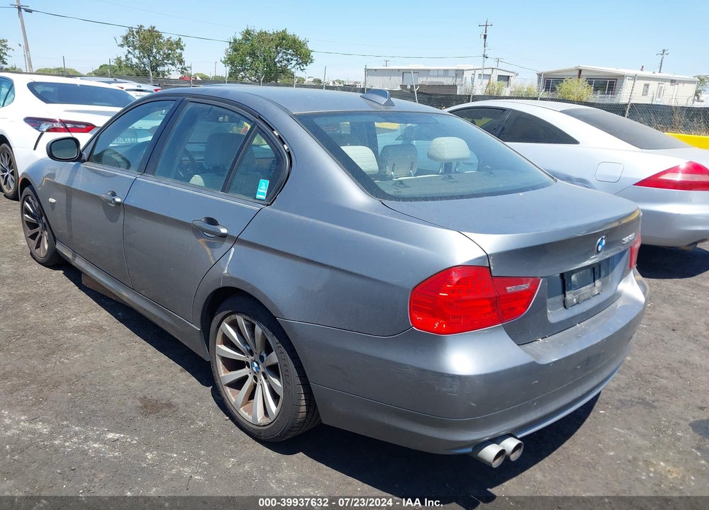 2009 BMW 328I VIN: WBAPH77529NM45841