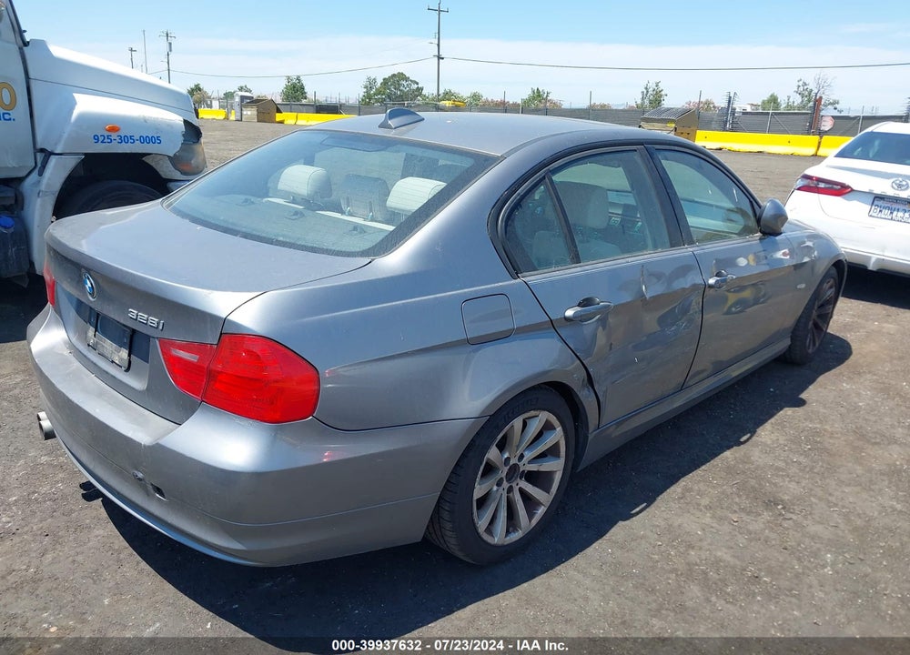 2009 BMW 328I VIN: WBAPH77529NM45841