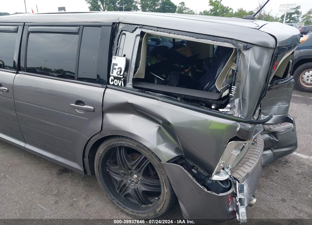 2009 FORD FLEX SE VIN: 2FMDK51C99BA18022