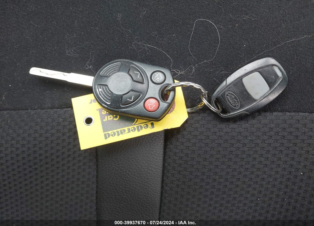 2015 FORD FOCUS SE VIN: 1FADP3K26FL251678