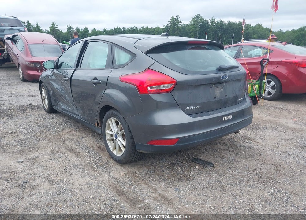 2015 FORD FOCUS SE VIN: 1FADP3K26FL251678