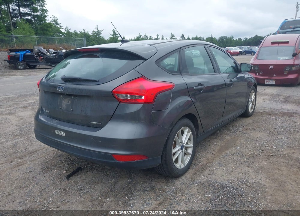 2015 FORD FOCUS SE VIN: 1FADP3K26FL251678