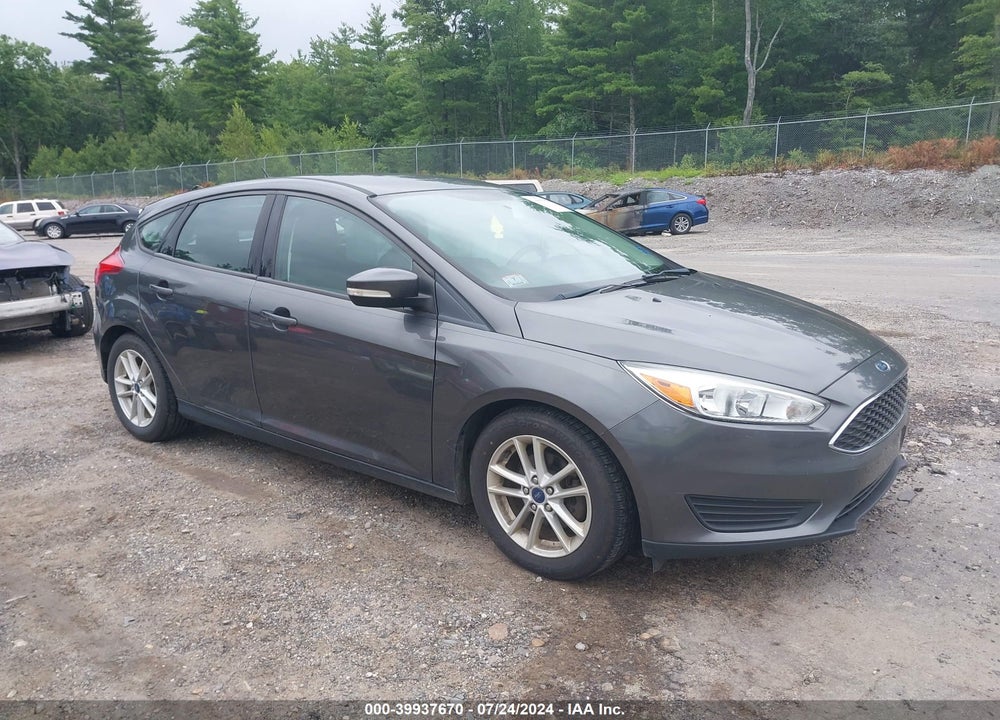 2015 FORD FOCUS SE VIN: 1FADP3K26FL251678