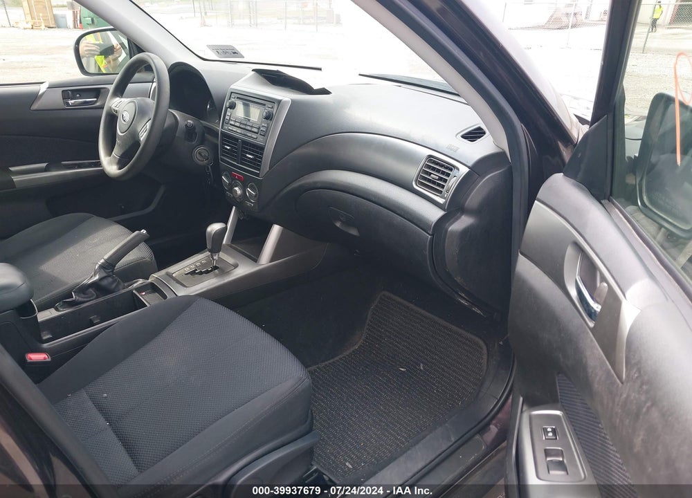 2013 SUBARU FORESTER 2.5X PREMIUM VIN: JF2SHACC4DH410614